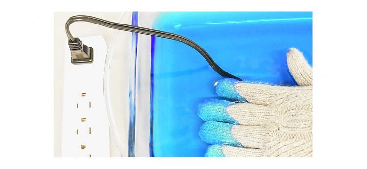 Powering OSC-based e-textiles underwater / Photo: purdue.edu, Rebecca McElhoe